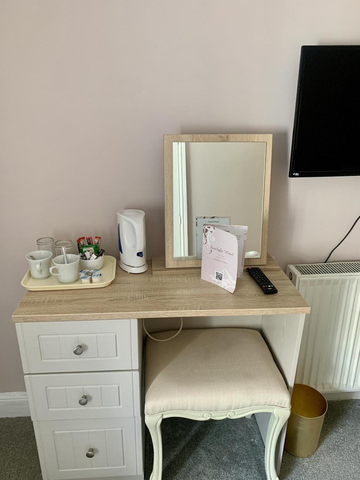Seaclyffe Ltd Bed & Breakfast